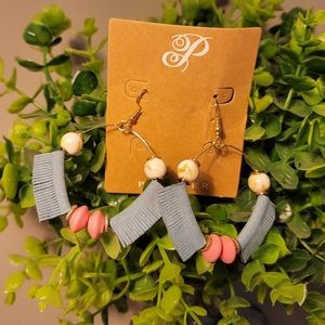 NWOT Plunder Earrings